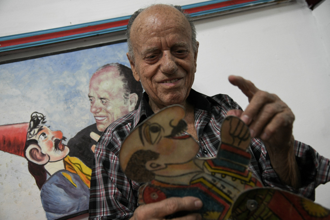 pethane-o-koryfaios-karagkiozopaixtis-thanasis-spyropoylos