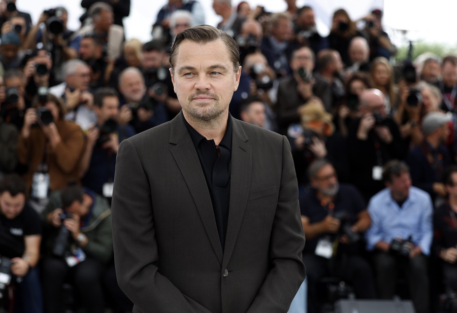 nti-kaprio-kai-o-mpezos-boithoyn-sti-dimioyrgia-tameioy-gia-tin-prostasia-toy-amazonioy